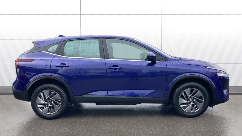 Nissan Qashqai 1.3 DiG-T MH Acenta Premium 5dr Petrol Hatchback